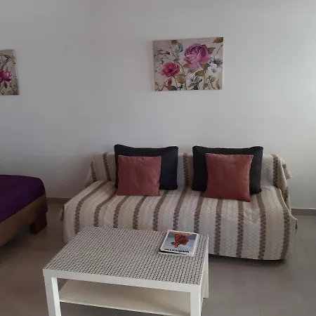 Apartment Zorbas Sea View No 5 Larnaca