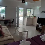 Apartment Zorbas Sea View No 5 *