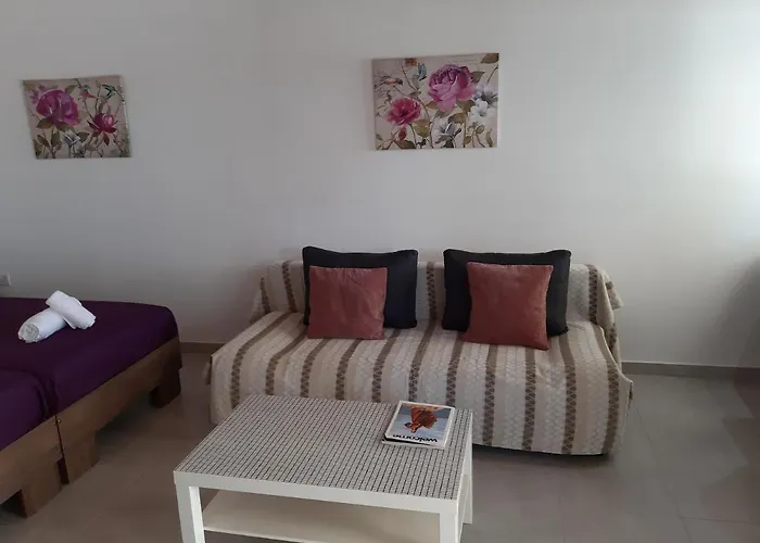 Апартаменты Zorbas Sea View No 5 Ларнака