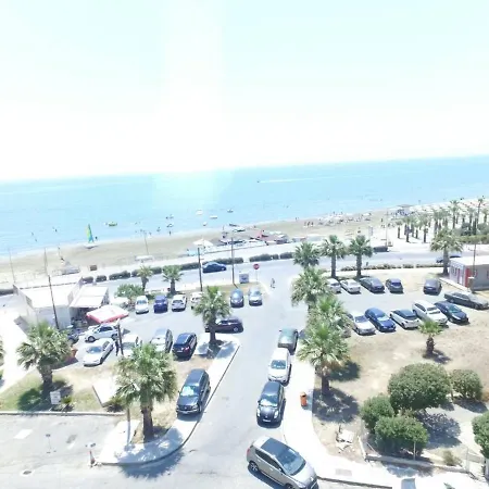 Lägenhet Zorbas Sea View No 5 Larnaca